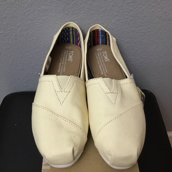 Women’s Toms Classic - Picture 5 of 5